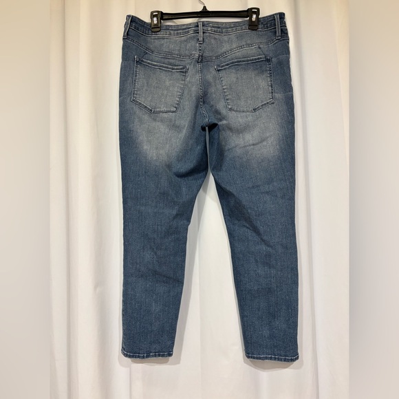 Mossimo High Rise Jegging Crop - Picture 2 of 3